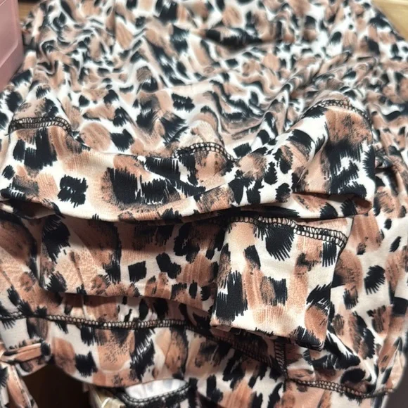 Leopard Print Women's Pants plus size 2XL - Picture 7 of 7